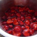 ordgubbskompott making 3